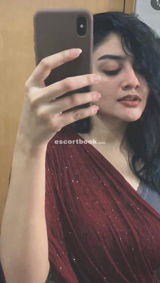 https://userfiles.escortbook.com/ef/0/155/287/full_68a4823facfa5.jpg